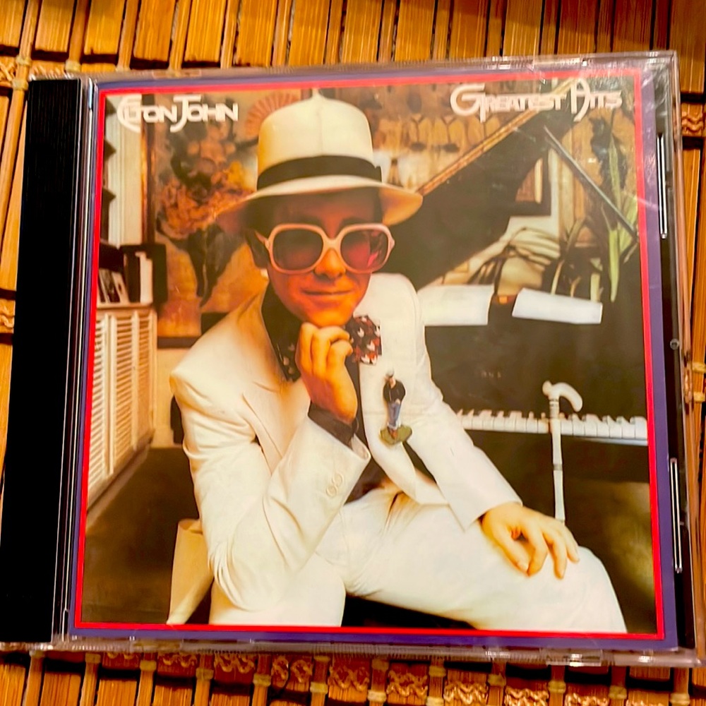 Elton John greatest hits CD